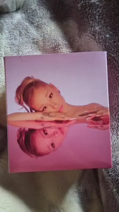 Perfume Ariana Grande R.E.M. Cherry Eclipse 100 ml - miniatura 6