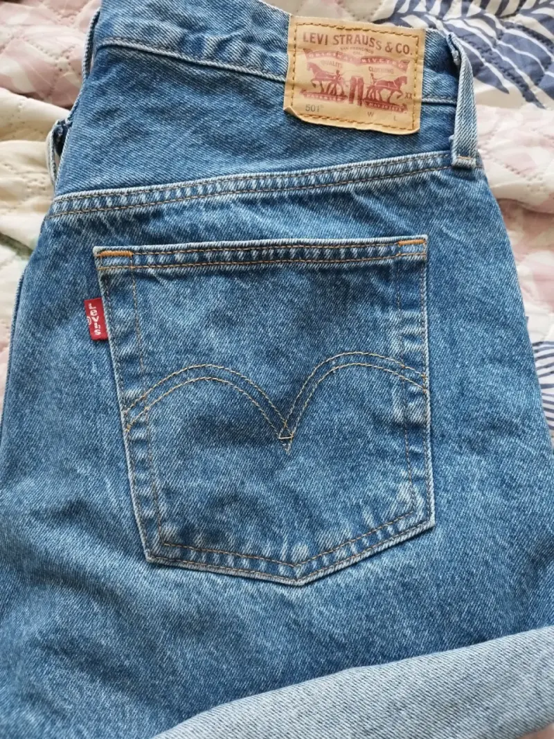 Shorts de mezclilla Levi's 501 para mujer - 2