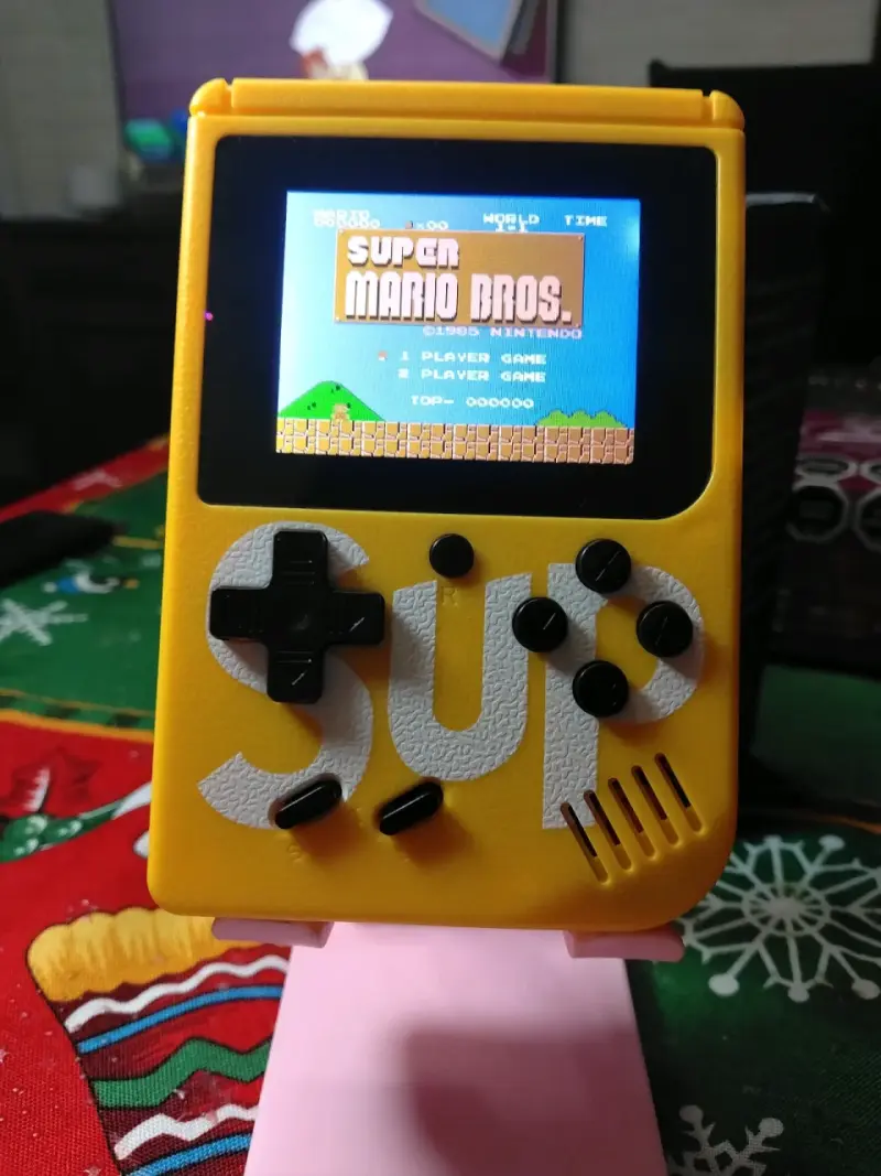 Consola retro 8 bits portátil retro SUP amarilla - 1