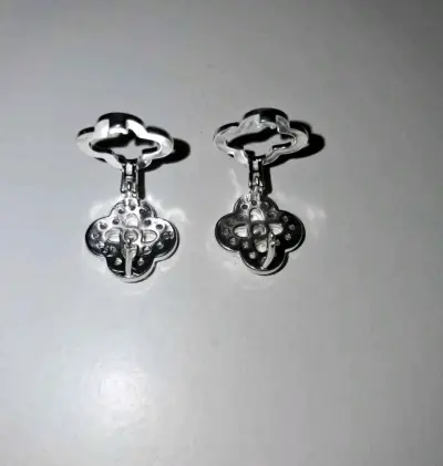 Pendientes de plata con diseño floral y brillantes - miniatura 2