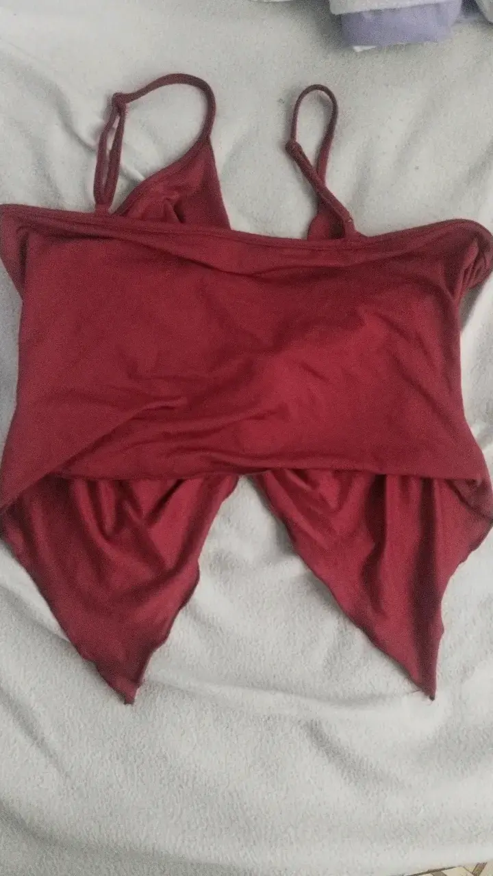 Top rojo con tirantes - 2