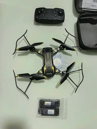 Drone plegable con control remoto y accesorios - miniatura 3