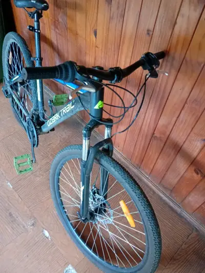 Bicicleta de montaña Ozark Trail con suspensión - miniatura 2