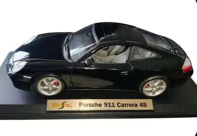 Modelo a escala Porsche 911 negro - miniatura 6