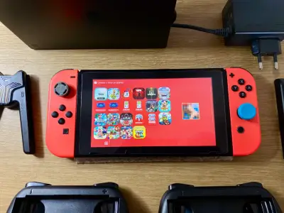 Nintendo Switch Magia 64gb Red. Juegos + Apps - miniatura 3