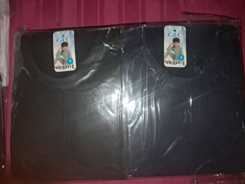 Camisetas De Niñas y Niño Y Mujer De Polar - 2