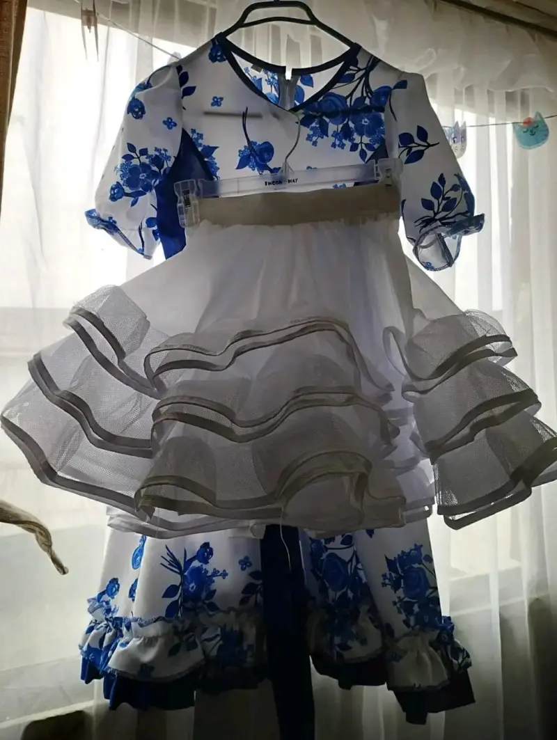 Vestido típico de niña ,floral talla 14 con falso - 2