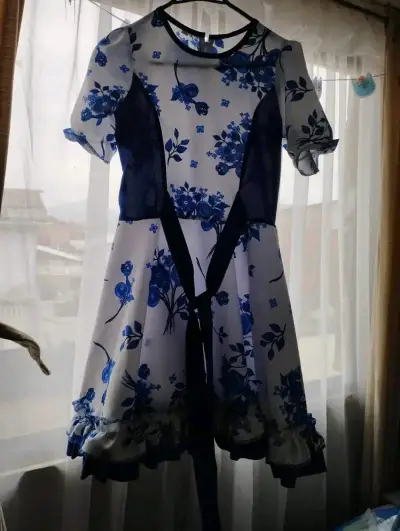 Vestido típico de niña ,floral talla 14 con falso - miniatura 3