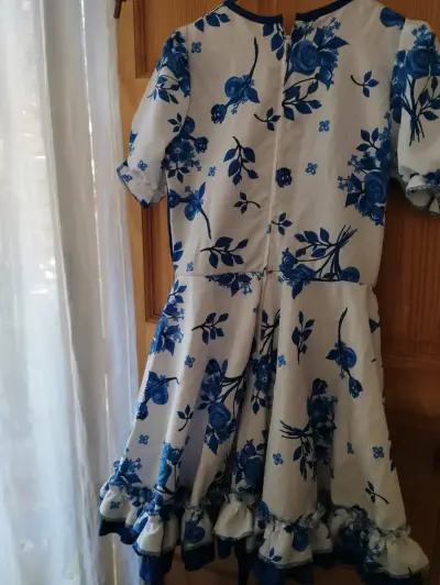 Vestido típico de niña ,floral talla 14 con falso - miniatura 4