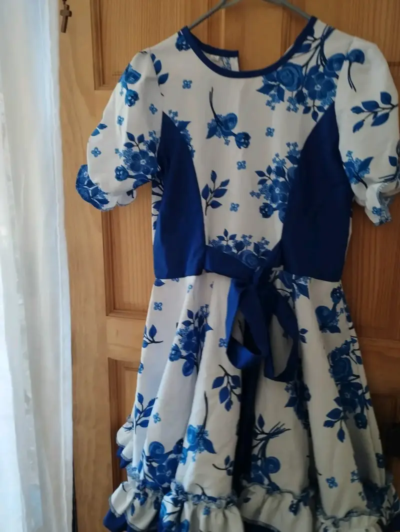 Vestido típico de niña ,floral talla 14 con falso - 6