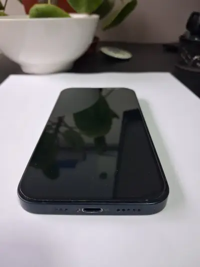iPhone 13 128GB con fundas temáticas - miniatura 4