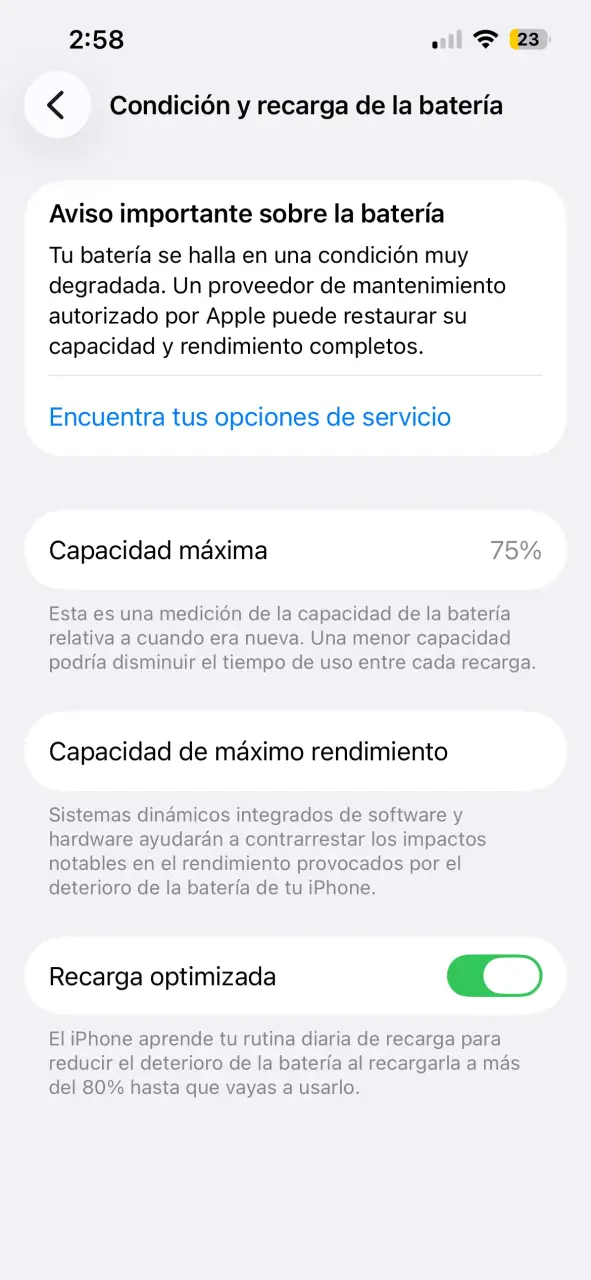 iPhone 13 128GB con fundas temáticas - 5