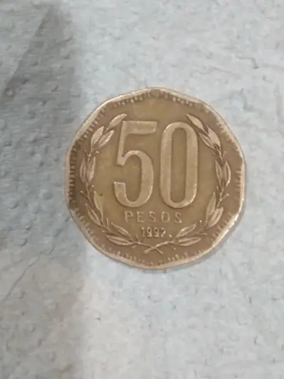 Moneda chilena de 50 pesos de 1992 - miniatura 1