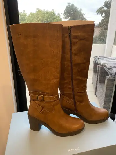 Botas de cuero marrón con tacón alto 16hrs - miniatura 1