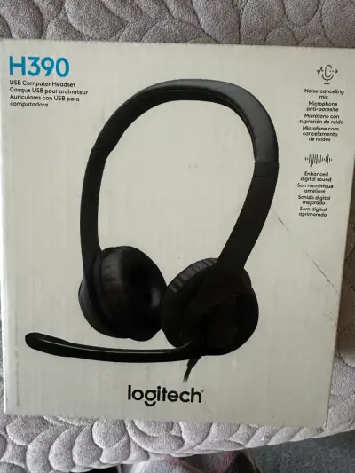 Audífonos USB con micrófono Logitech H390 - miniatura 1