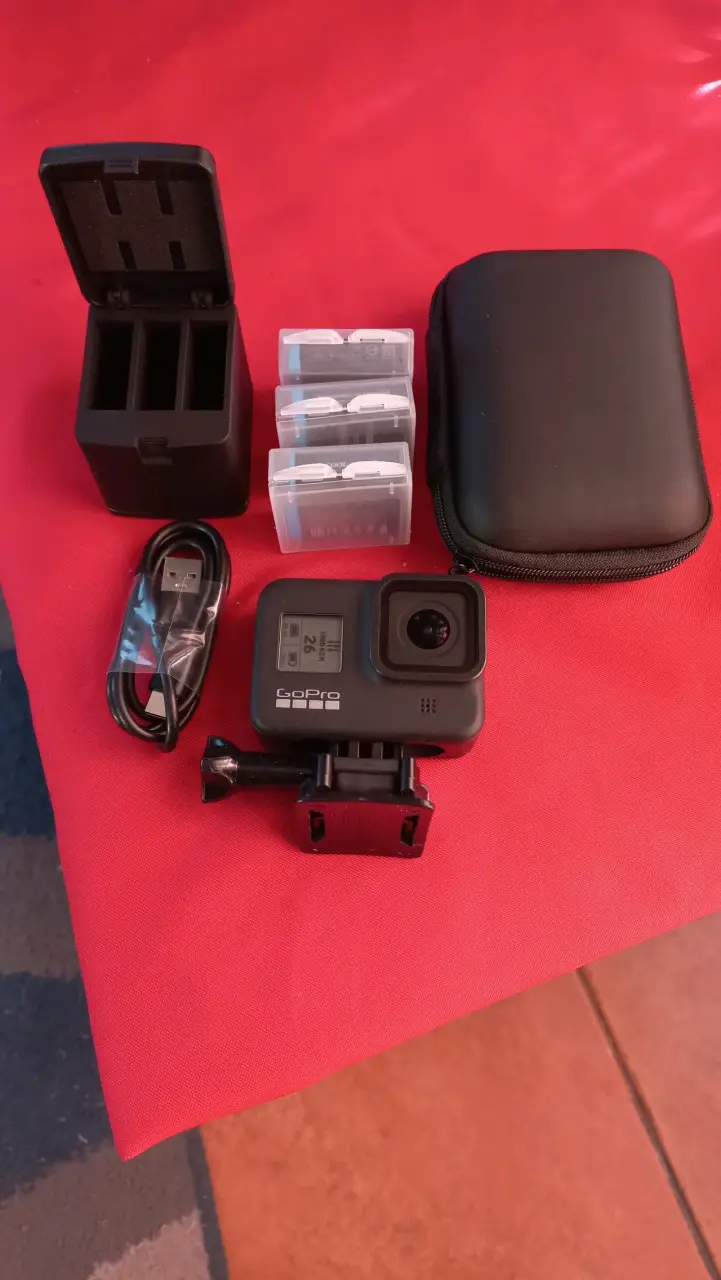 Cámara de acción GoPro Hero 8 Black con accesorios - 3
