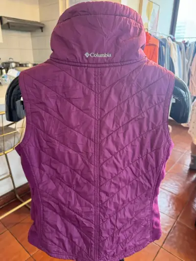 Chaleco sin mangas Columbia morado para mujer - miniatura 3