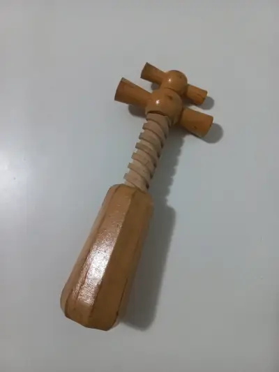 Sacacorchos de doble hélice en madera - miniatura 2