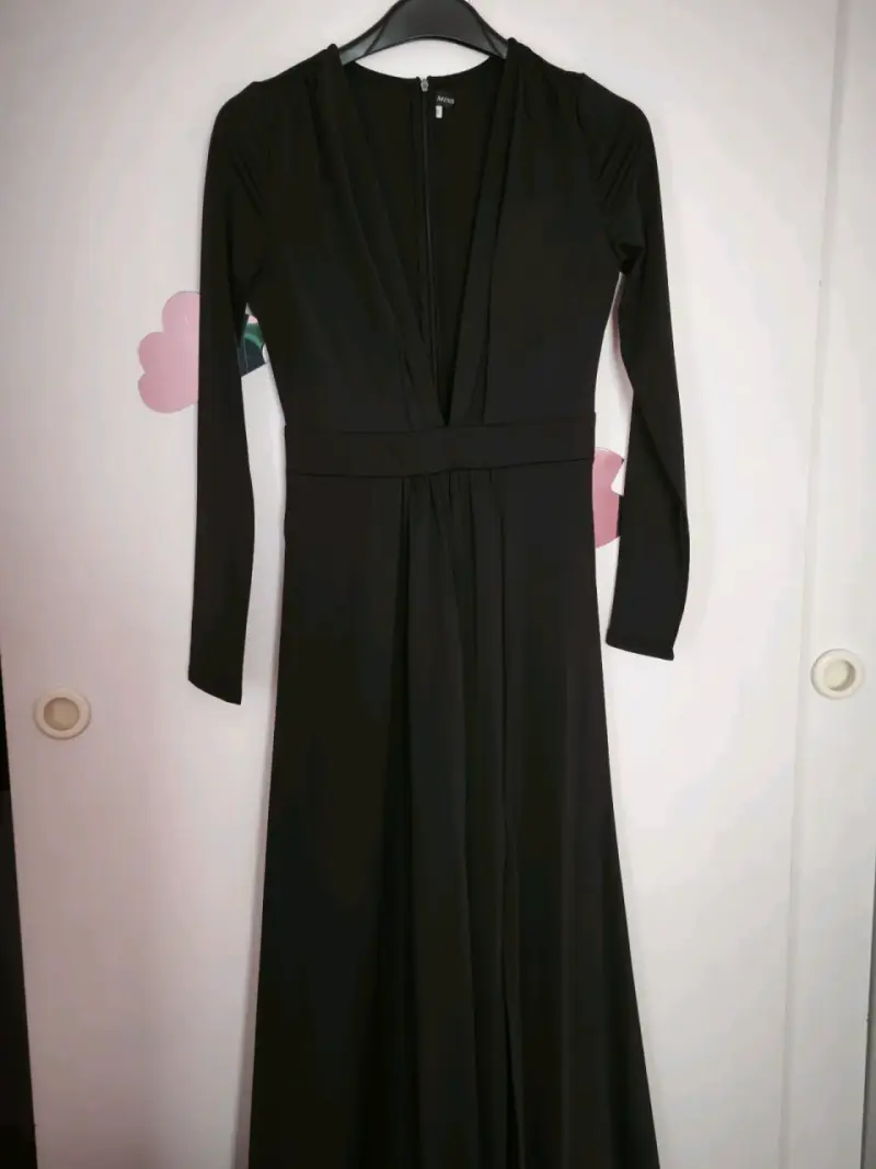 Vestido largo negro elegante para mujer - 3