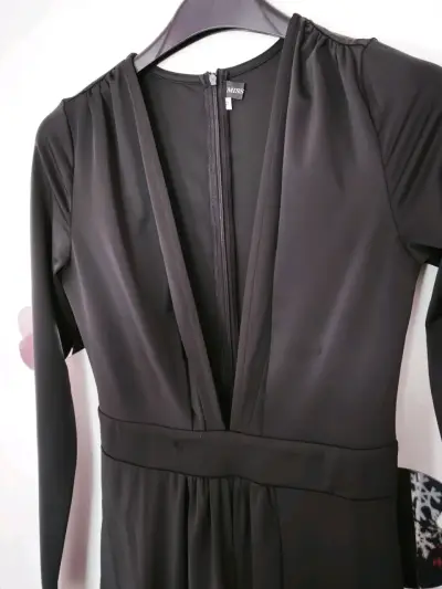 Vestido largo negro elegante para mujer - miniatura 4