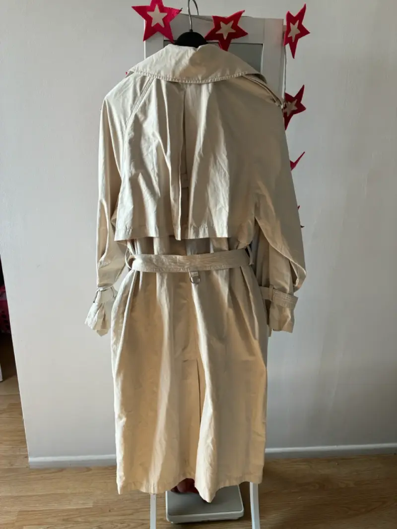 Trench coat beige Zara con cinturón - 2