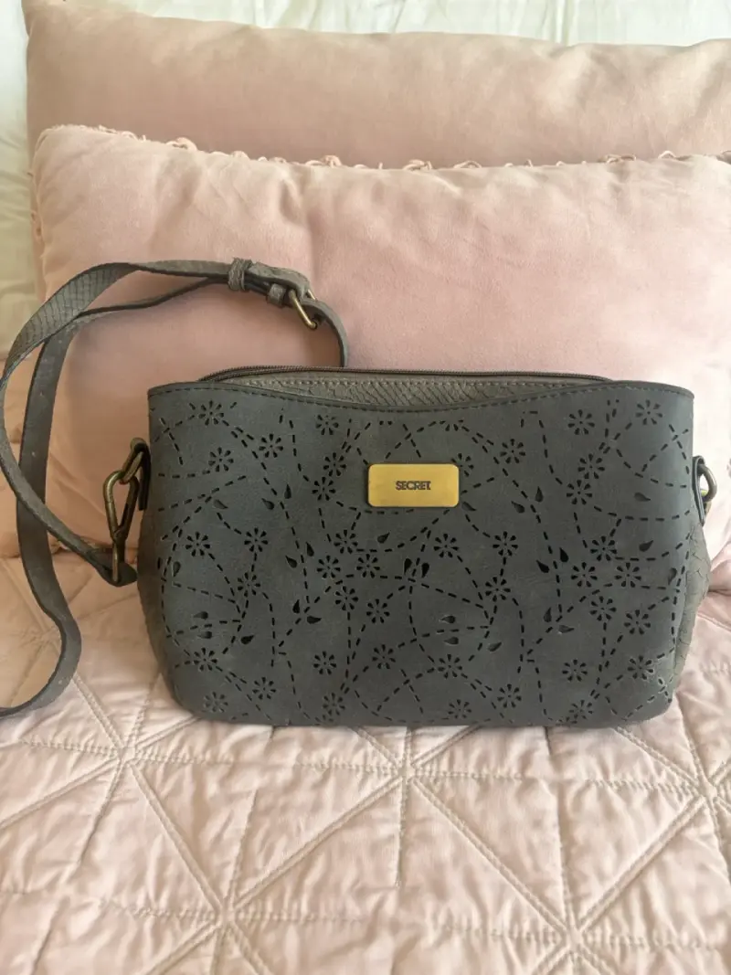 Carteras Secret - 2