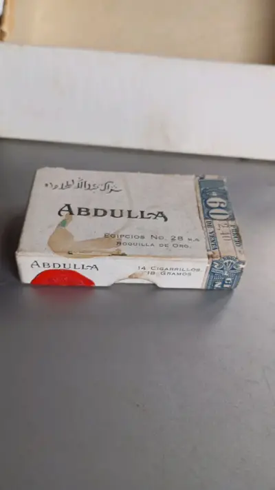 Caja de cigarrillos vintage Abdulla Egipcios No. 28 - miniatura 1