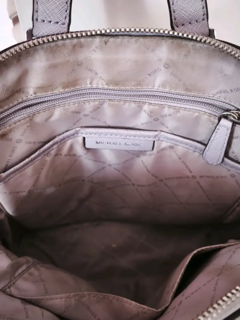 Mochila Michael Kors con diseño floral en gris - 3