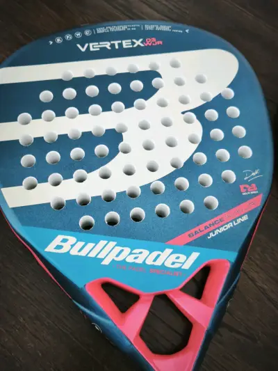 Pala de pádel Bullpadel Vertex Junior V2R azul - miniatura 3