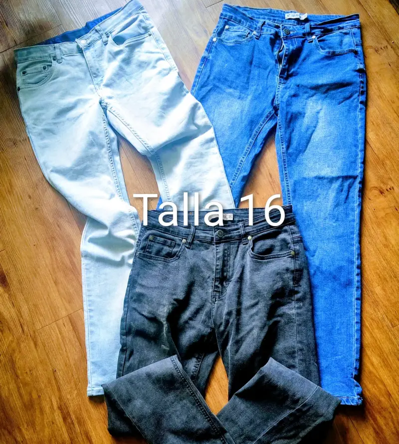 Lote de ropa variada para niños y adolescentes - 3