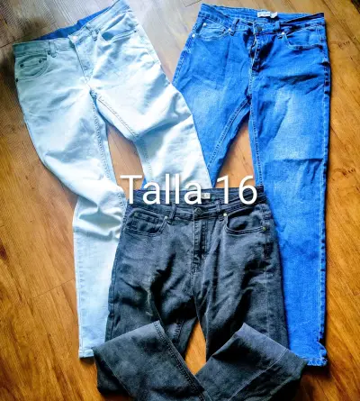 Lote de ropa variada para niños y adolescentes - miniatura 3