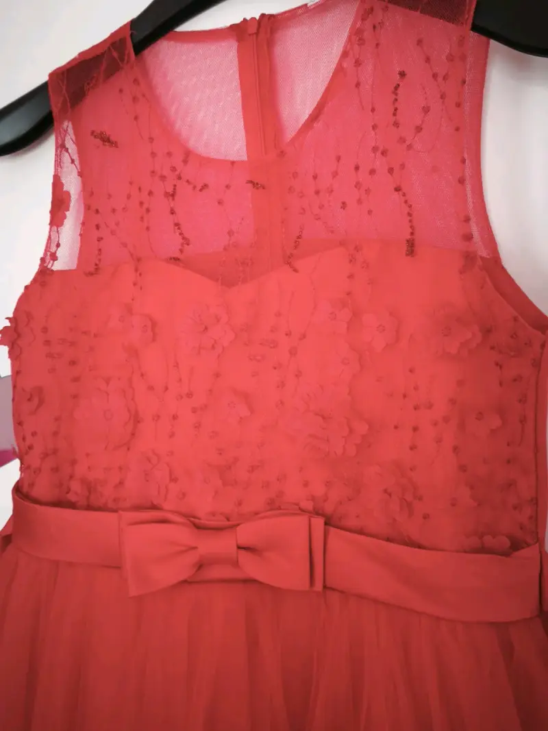 Vestido de fiesta rojo con encaje y lazo - 3