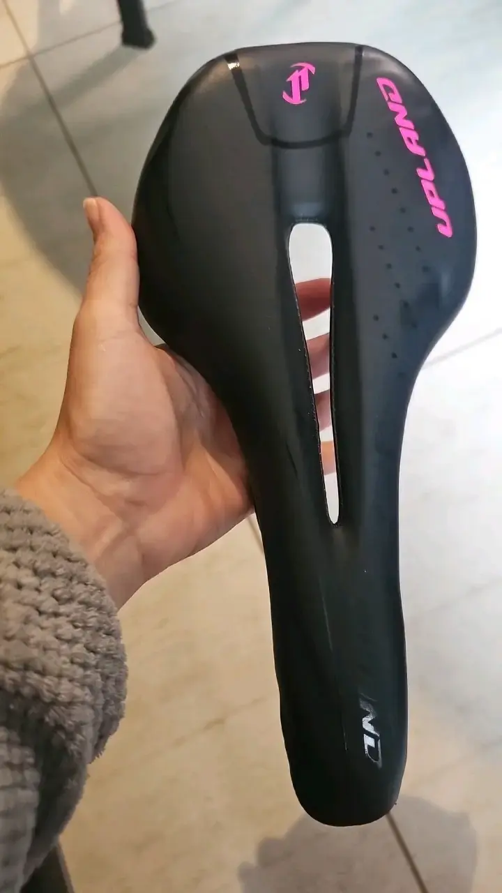Asiento de bicicleta Upland negro ergonómico