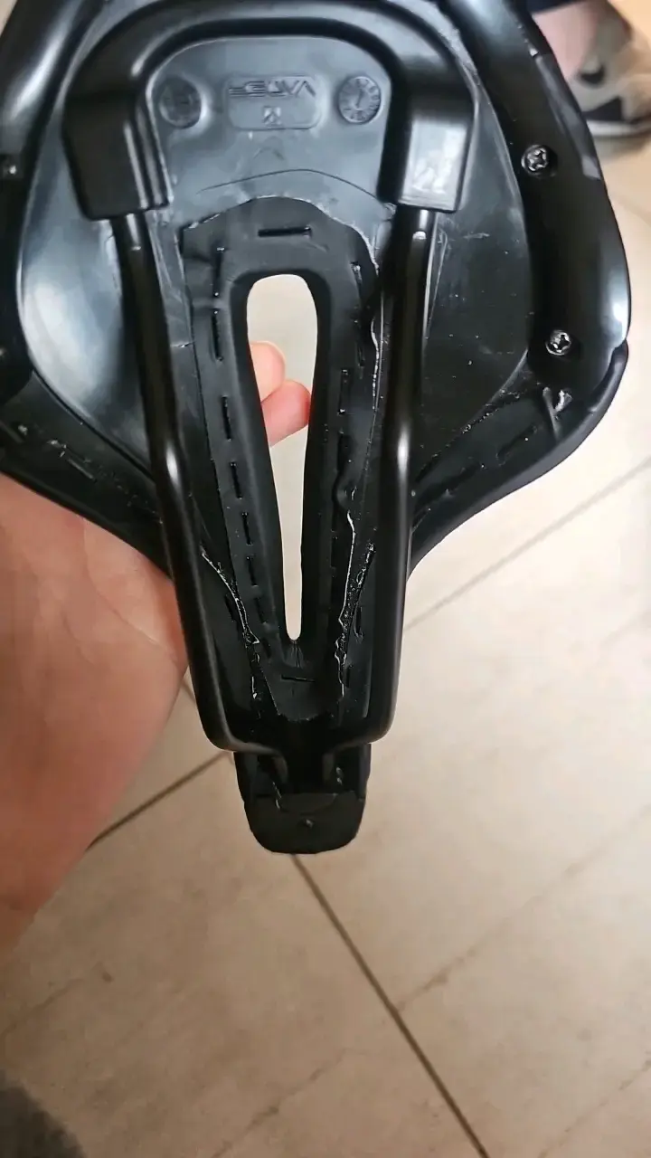 Asiento de bicicleta Upland negro ergonómico - 3
