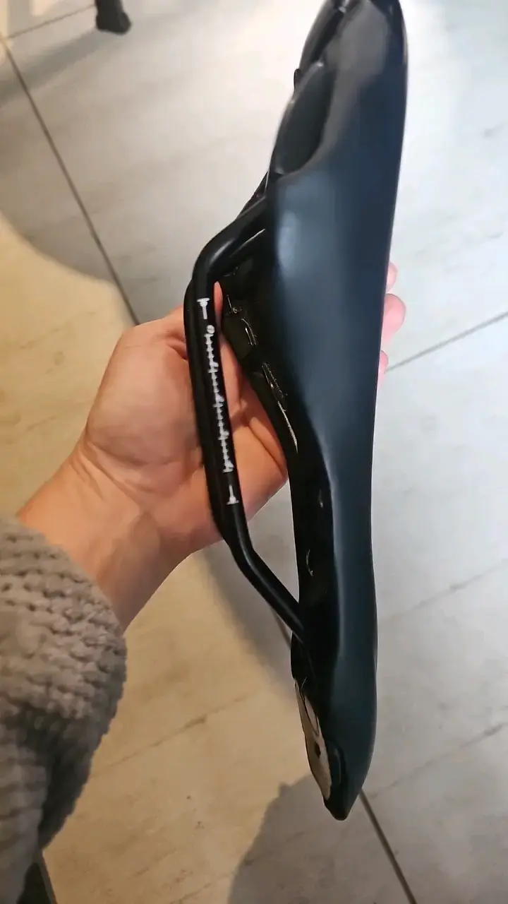 Asiento de bicicleta Upland negro ergonómico - 4