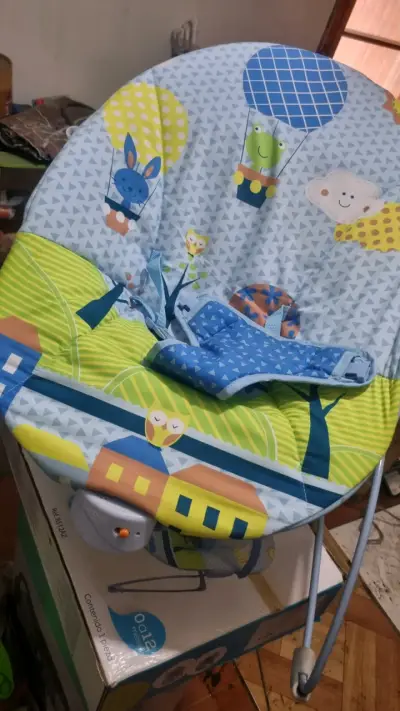 Silla nido vibradora para bebé celeste - miniatura 1