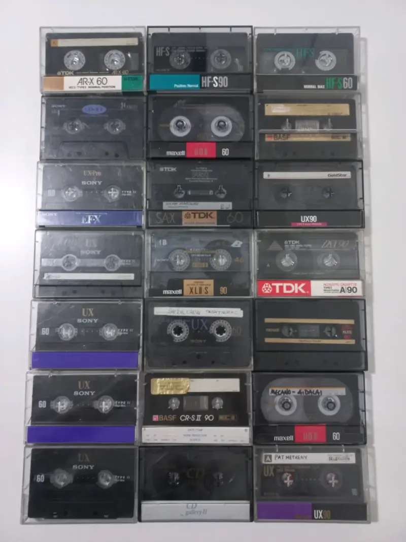 Lote de cassettes de audio vintage de varias marcas - 2