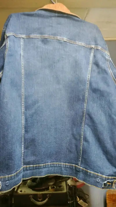 Chaqueta de mezclilla Lee con cuello de pana - miniatura 3