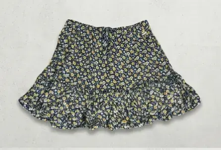 Falda corta con estampado floral