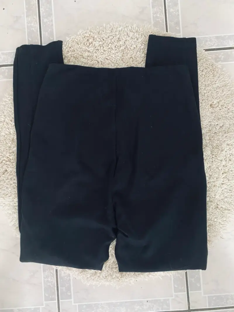 Pantalones negros con botones dorados Zara - 3