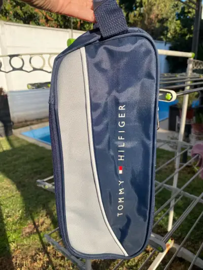 Neceser Tommy Hilfiger azul y gris - miniatura 2