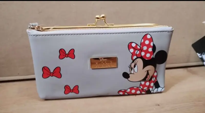 Monedero Disney Minnie Mouse con diseño colorido - 3
