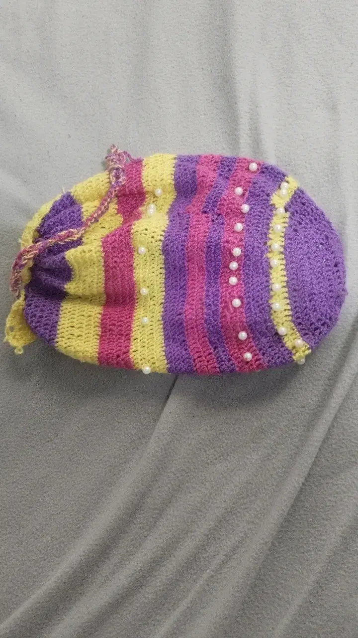 Bolso tejido a mano multicolor con perlas - 2