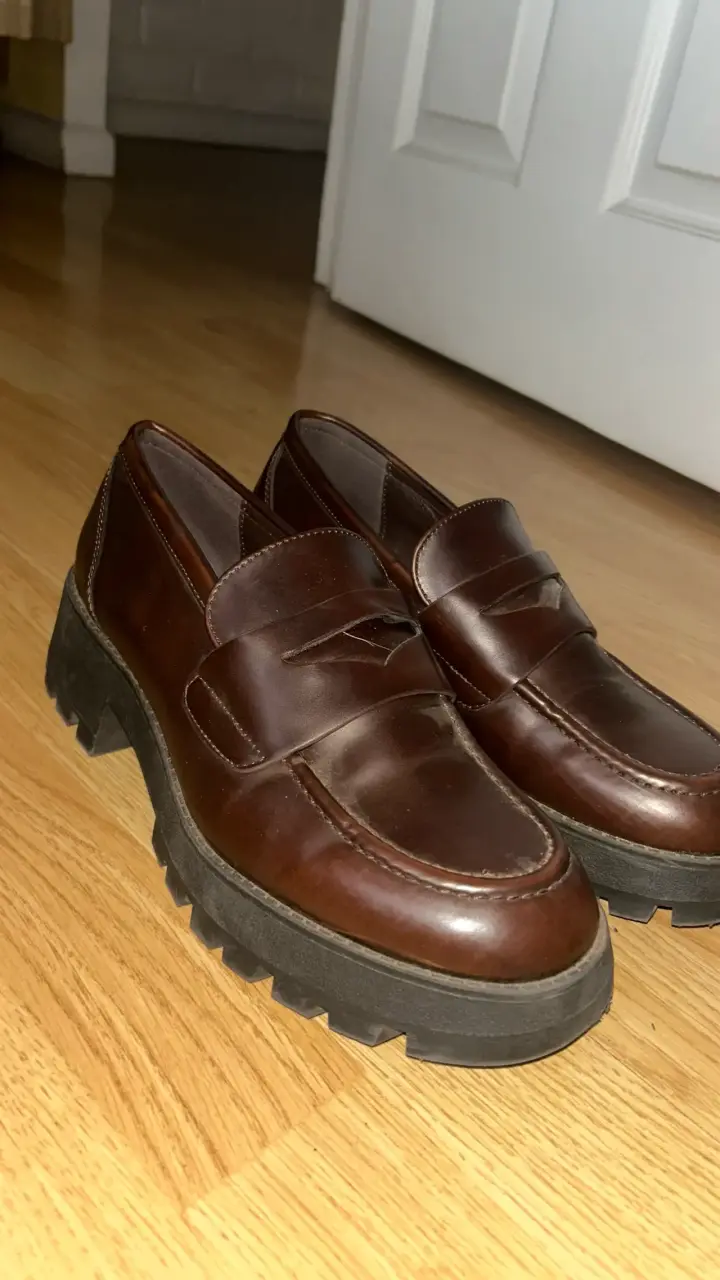 Zapatos mocasines de cuero marrón para mujer - 2
