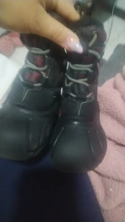 Botas de invierno para niños negras - miniatura 1