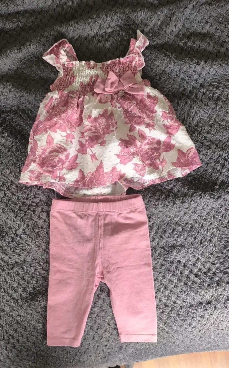 Conjunto de ropa para bebé con enteritos y body - 6