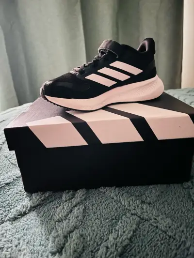 Zapatillas deportivas negras Adidas para niño - miniatura 1