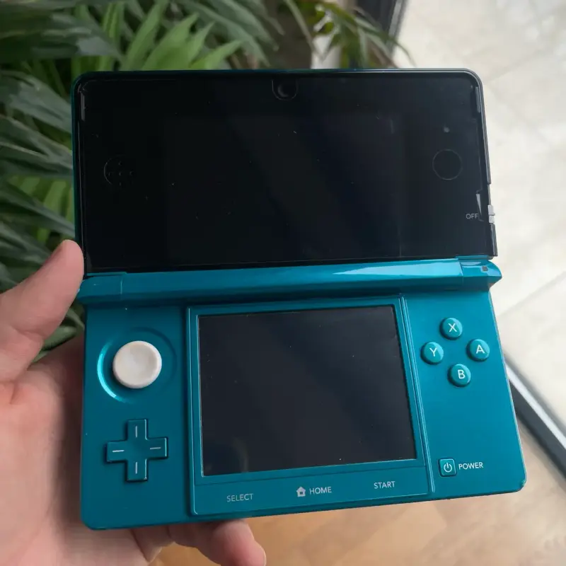 Nintendo 3DS Aqua Blue Mal Estado - 1