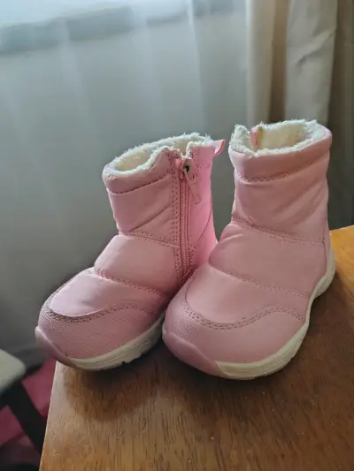 Botines de invierno para niña rosados - miniatura 2