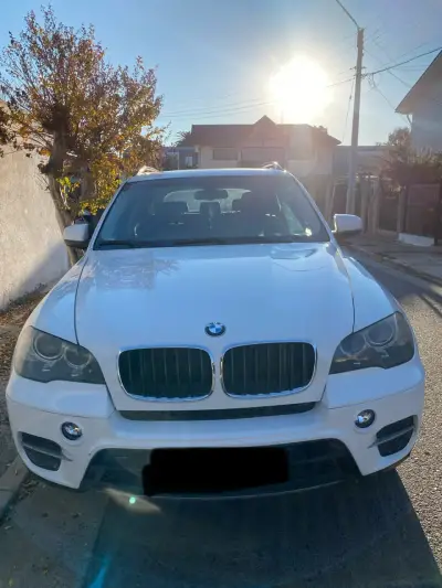 BMW X5 SUV Blanco en Buen Estado - miniatura 1